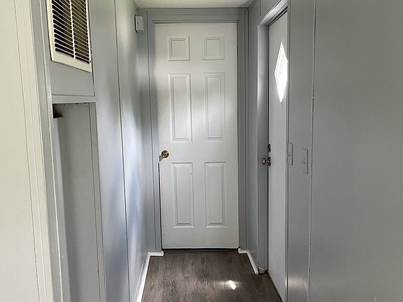 5th image of 15200 Arch St #3408