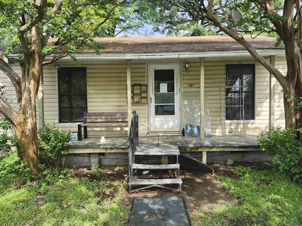 1107 Gum St, Conway, AR 72032