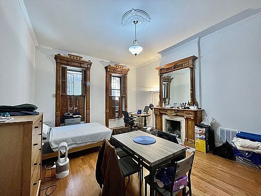 1st image of 858 Lexington Ave APT 2
