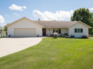 104 E Hillside Ave, Fergus Falls, MN 56537