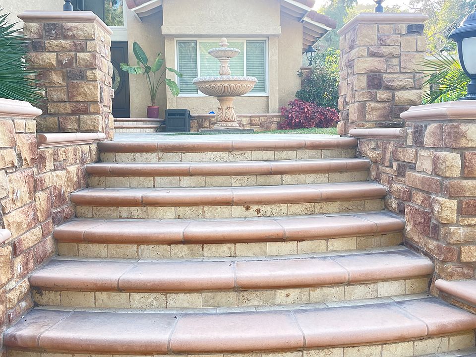1st image of 2419 Saleroso Dr