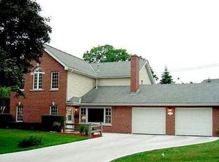 1700 Elliott Ct, Park Ridge, IL 60068