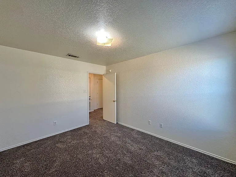 5302 Lauren Lea Dr — Photo 16