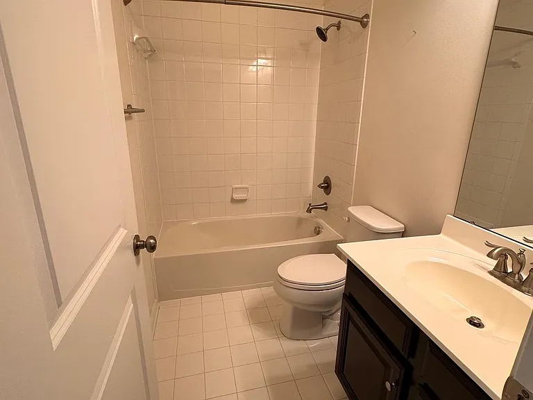 624 Ravenwood Dr — Photo 17