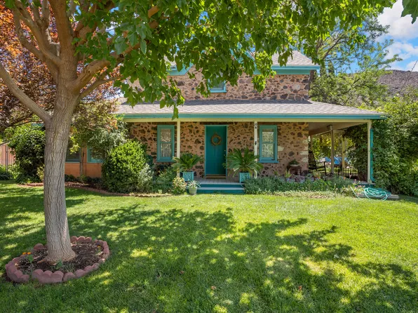 10 N Ash Dr, Toquerville, UT 84774