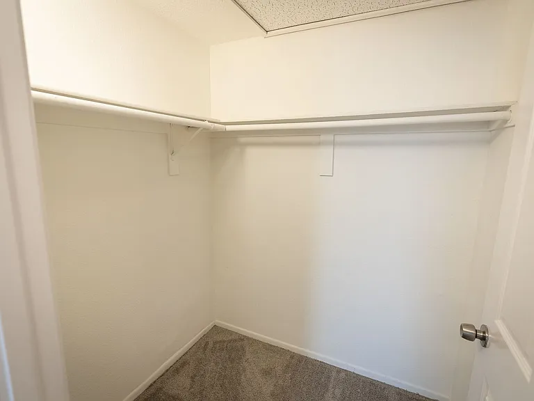 14900 Moorpark Street — Photo 58