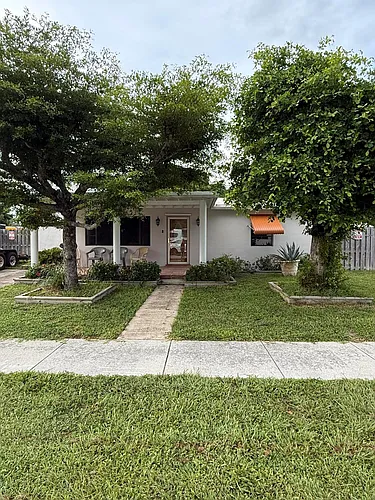 817 Elm Rd Photo 1