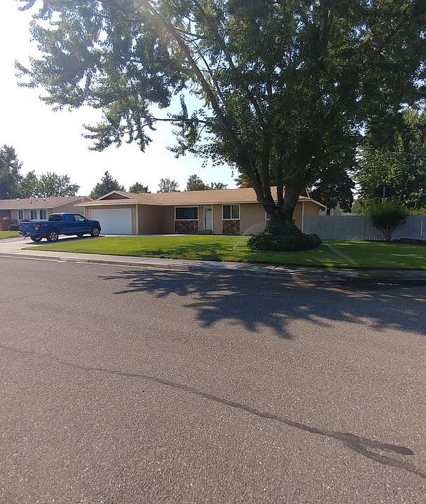 1st image of 319 N Montana Ct