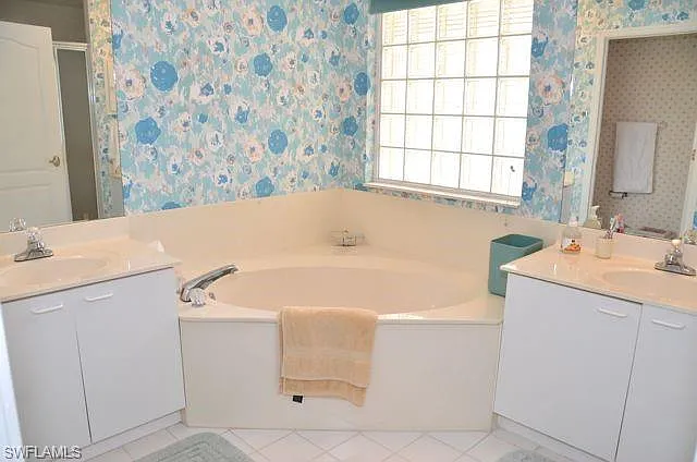 7040 Pelican Bay Blvd #D-404 — Photo 17