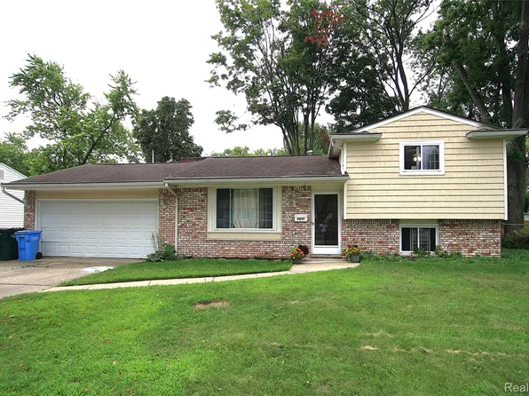 2829 Gibson St, Lansing, MI 48911