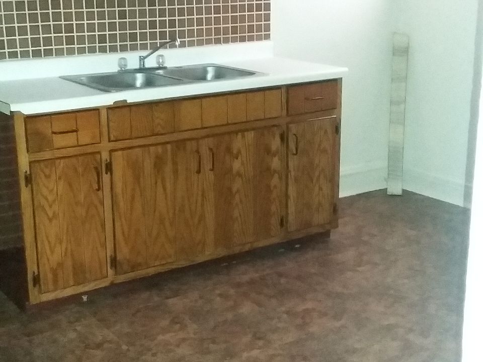 1st image of 7956 S Drexel Ave #3
