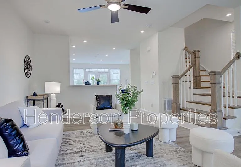 112 Judson Ave — Photo 7