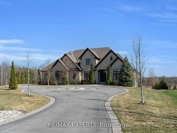 3rd image of 10 Old Ruby Ln