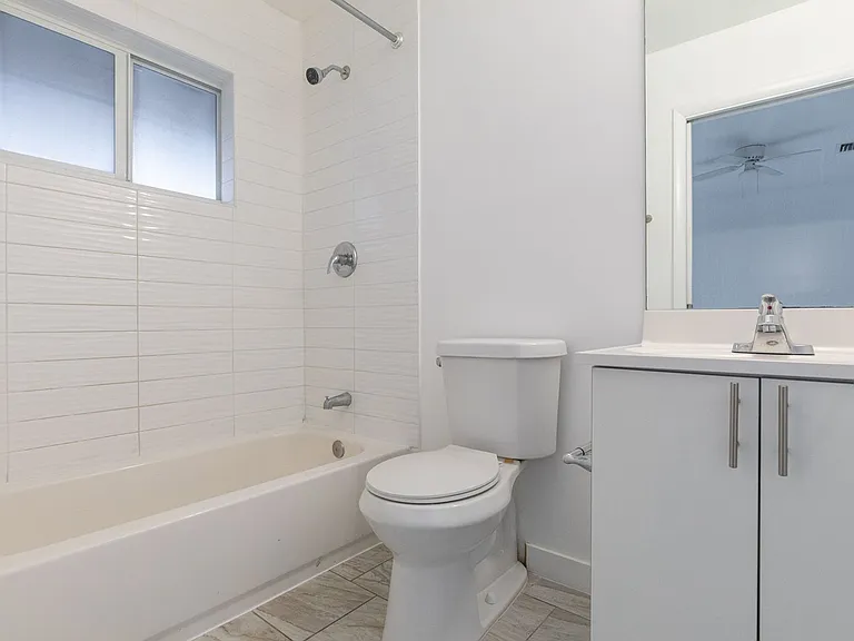 5918 Pierce St — Photo 28