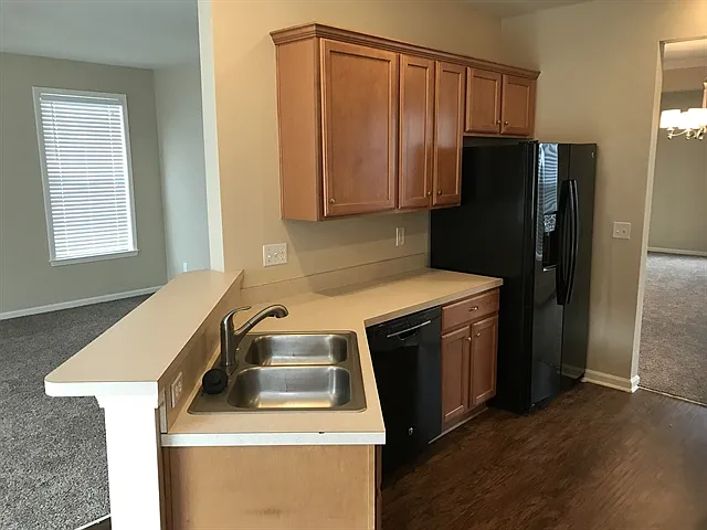 4 bed, 3.0 bath, 2435 sqft, $2,935 — Photo 2