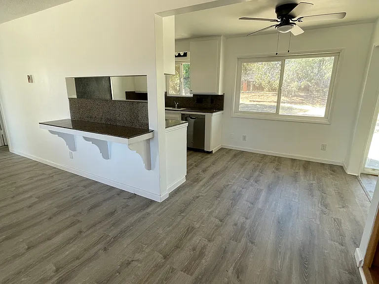 55537 Navajo Trl — Photo 8