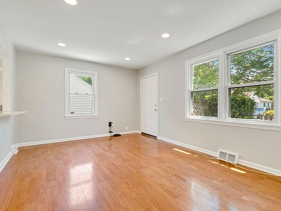 Foyer & Sitting Room