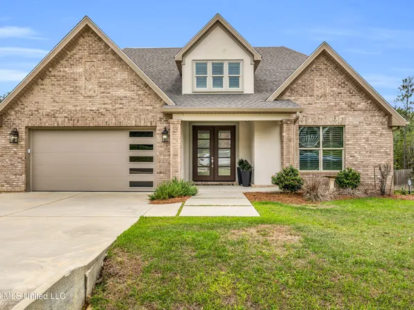 7523 Crooked Stick Dr, Diamondhead, MS 39525