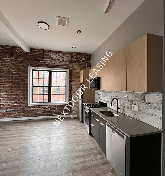 1st image of 72 Arlington Ave #6M