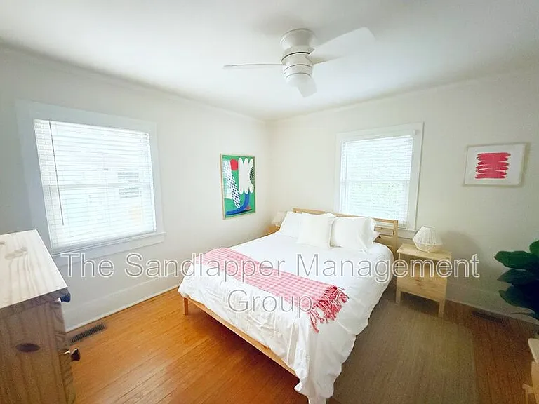 4509 Old Park Rd — Photo 10
