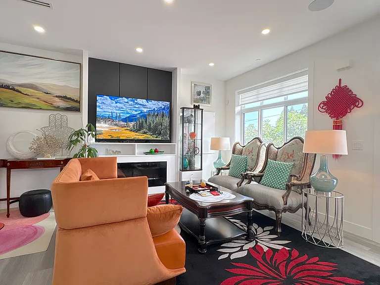 2836 E 16th Ave #201 — Photo 5
