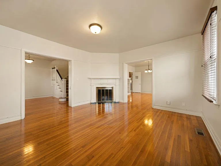 White Wolf Manor 3BR/3Bath FGO Living Room situated between the family room and formal dining room.