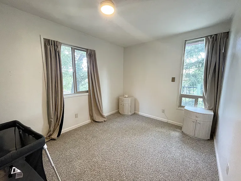 1240 Volcan View Dr — Photo 5