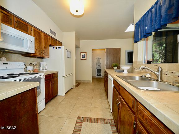 3rd image of 349 W Via Bacanora