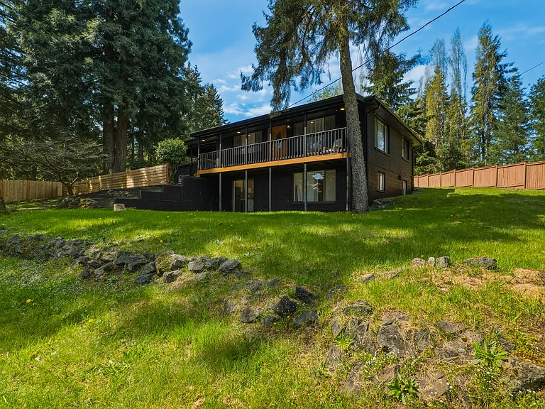 1366 SE High Ridge Ct — Photo 35