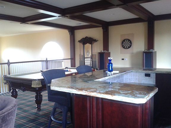 Upstairs game room,Onyx bar