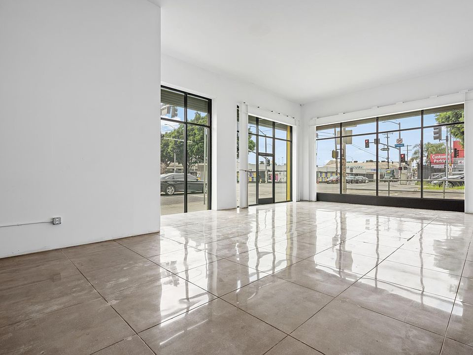 1st image of 1524 S Flower St #1524