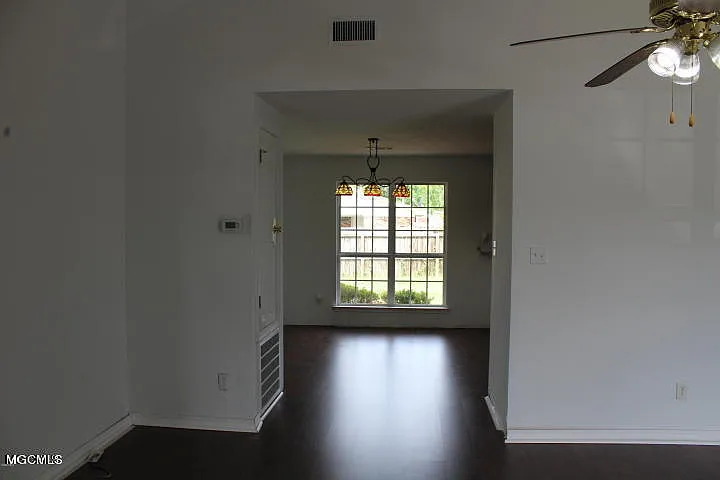 12004 Harmony Cir — Photo 2