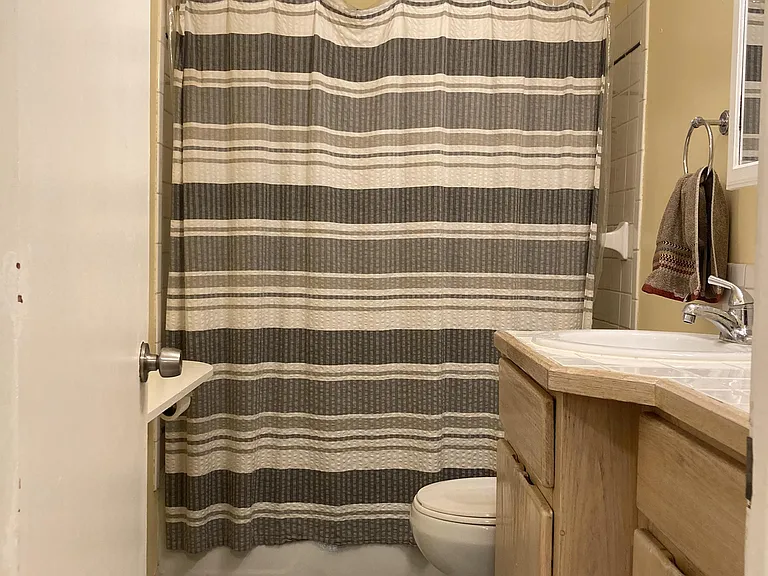 2902 Texas Ave S — Photo 14