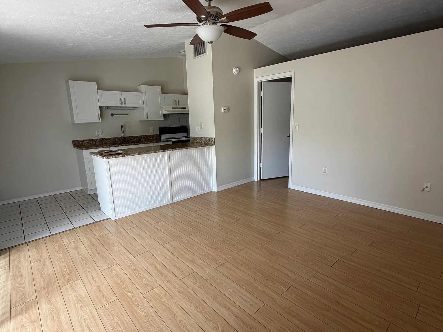 1 bed, 850 sqft, $1,450 — Photo 1