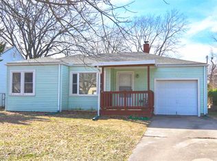 733 S Fountain St, Wichita, KS 67218