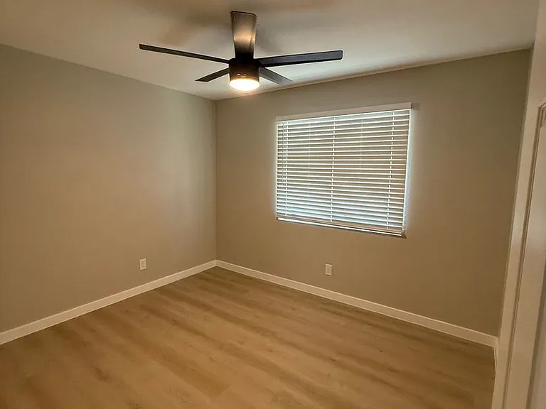316 E Dunbar Dr — Photo 13