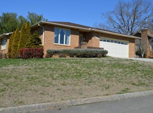 105 Newell Village Dr, Seymour, TN 37865