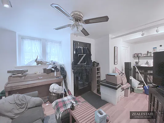 Rented by ZealEstate Group Inc | media 3