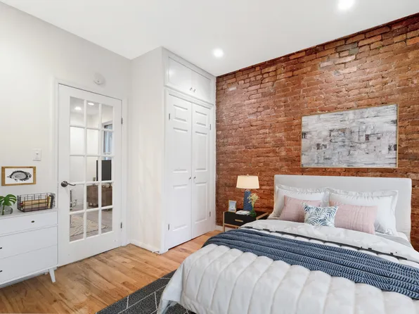 3161 Broadway image 2 of 9