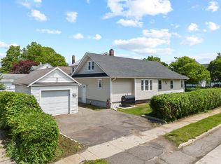 175 N Columbus Ave, Freeport, NY 11520