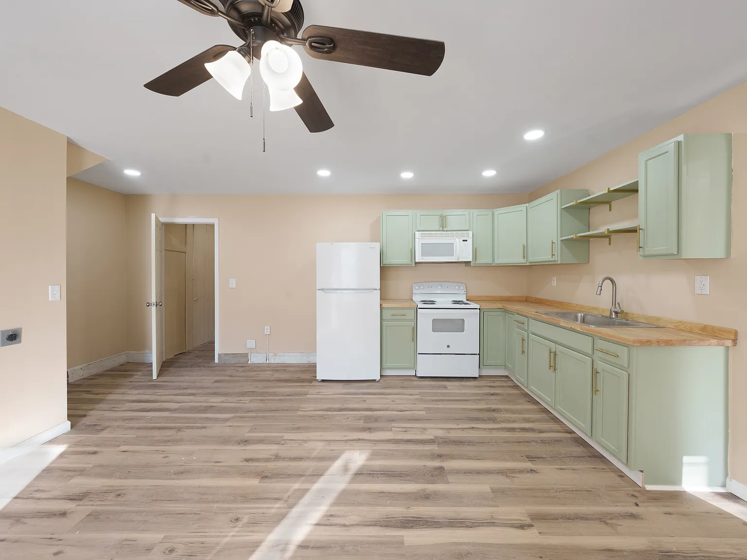 2558 Monocacy Ave — Photo 2