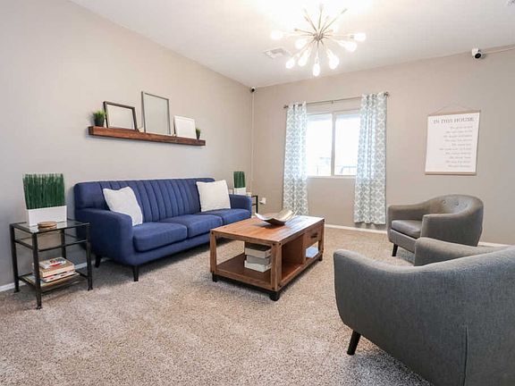 3rd image of 521 S Courts Redford Dr