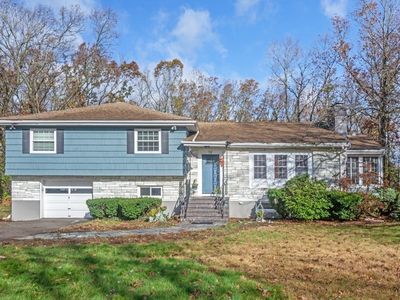 52 Hollingsworth Rd, Milton, MA, 02186