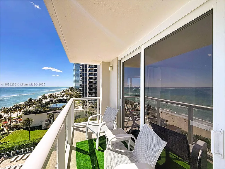19201 Collins Ave #610 — Photo 25