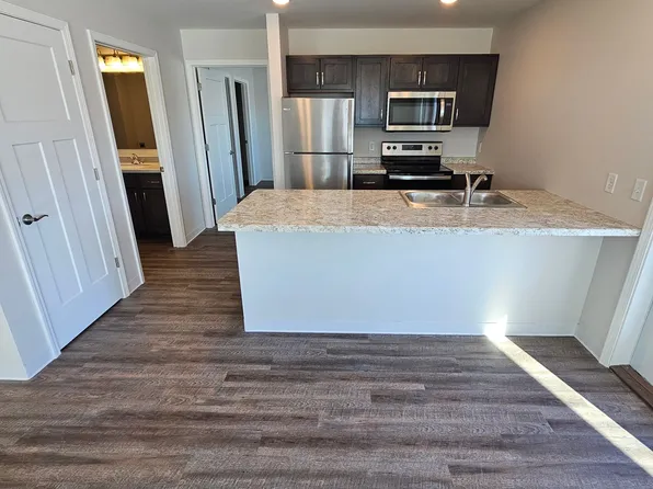 Brand New 2 Bedroom/2 Bathroom Units at West Brook - In the heart of downtown Manchester, IA!, 1100 W Marion St #2cd34af4f, Manchester, IA 52057