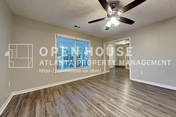 1210 Webb Farm Ln — Photo 5