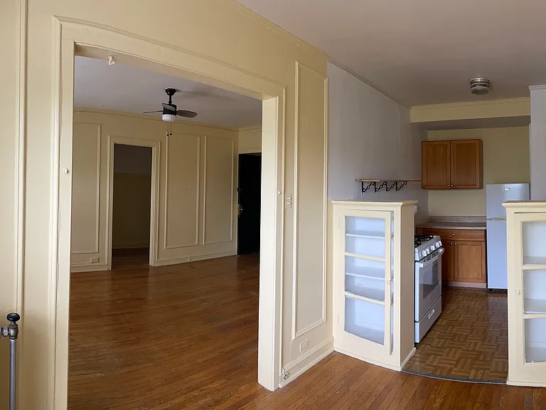 1211 W Elmdale #2B — Photo 7
