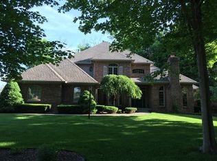 7454 Yorkshire Blvd N, Cumberland, IN 46229