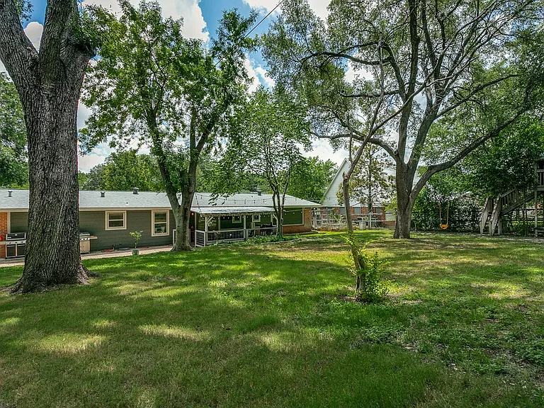 7407 Quail Run Dr — Photo 23