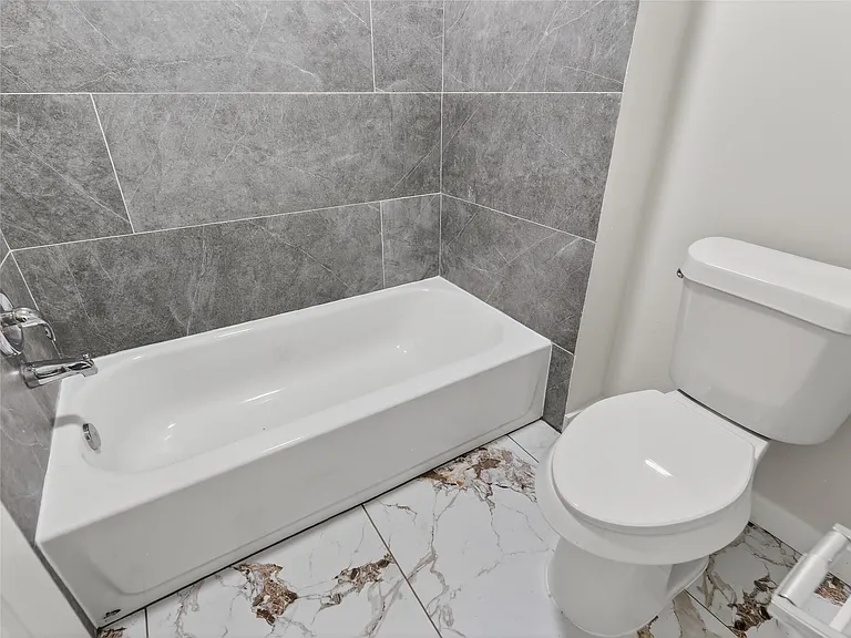 4418 W Thunderwood Cir — Photo 30